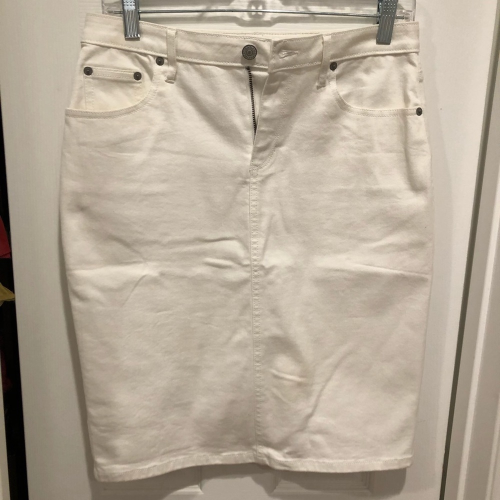 Banana Republic white jean stretchy pencil skirt